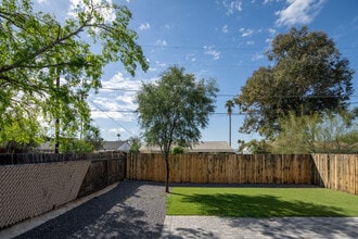 Hubbell in Phoenix, AZ - Building Photo - Building Photo