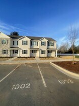 1002 Peony Ln in Youngsville, NC - Building Photo