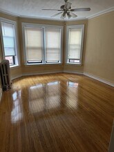 6855 S Crandon Ave, Unit 6855-2 in Chicago, IL - Building Photo - Building Photo