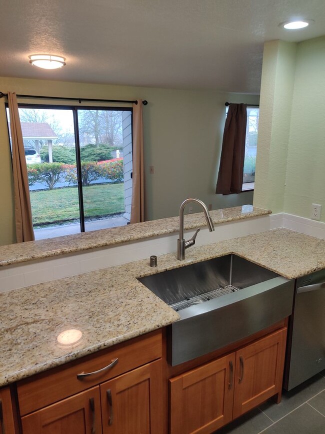 property at 1319 S Puget Dr