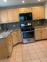 42 Meadowbank Ave in Boston, MA - Building Photo - Building Photo