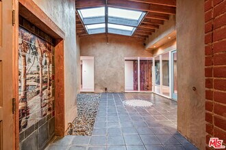 16141 Bayberry Pl in Los Angeles, CA - Building Photo - Building Photo