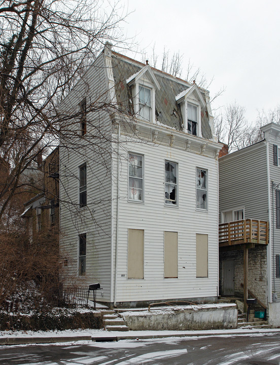 503 Tafel St in Cincinnati, OH - Building Photo