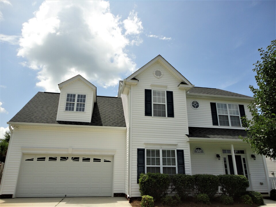 4008 Black Locust Terrace in Greensboro, NC - Building Photo