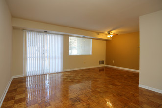 Lilly Garden Apartments in Lanham, MD - Building Photo - Interior Photo