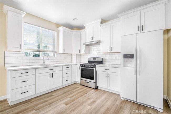 property at 1002 E 33rd St