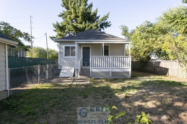 property at 7912 SE Harold St