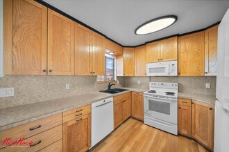 2270 W Skyview Dr in Cedar City, UT - Building Photo - Building Photo