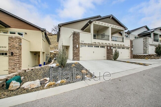 2248 W Hill Terrace Ln in Boise, ID - Building Photo - Building Photo