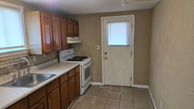 5304 Woodward St in Wayne, MI - Building Photo - Building Photo