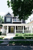 2217-2217 Grand Ave S in Minneapolis, MN - Building Photo