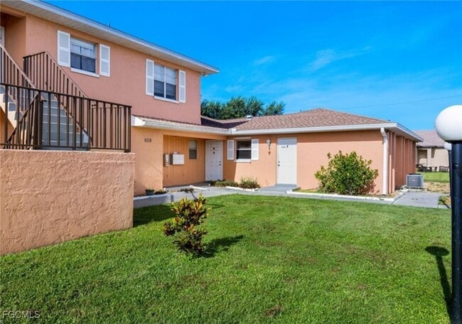 608 SE 6th St in Cape Coral, FL - Building Photo - Building Photo