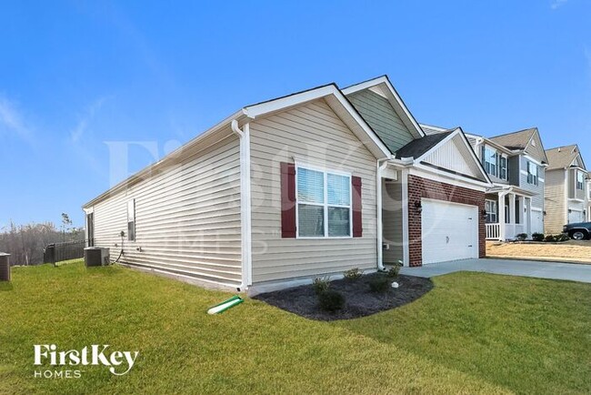 252 E Painted Way in Clayton, NC - Building Photo - Building Photo