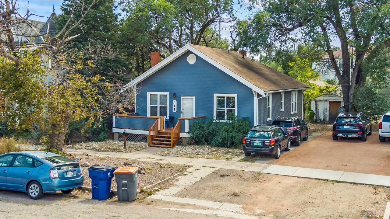 311 E San Rafael St in Colorado Springs, CO - Building Photo