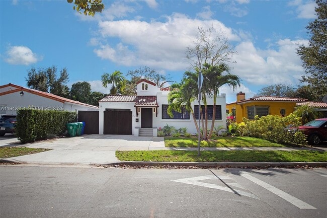 1744 SW 22nd Terrace in Miami, FL - Building Photo - Building Photo