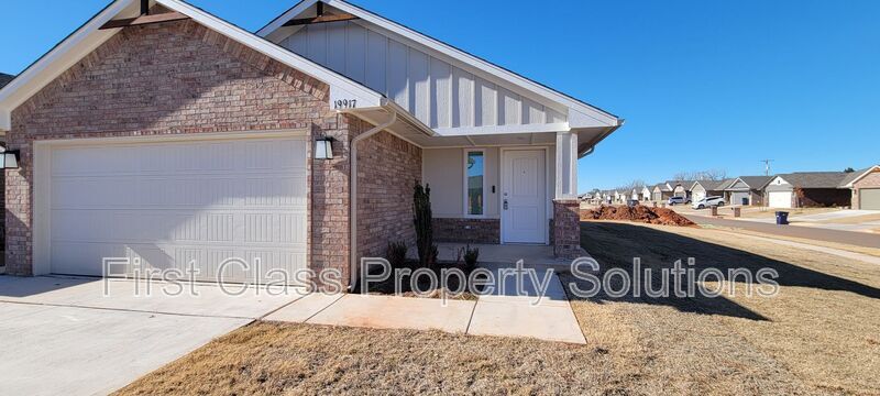 19917 Forsythe Dr in Edmond, OK - Building Photo