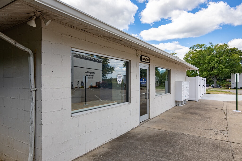 Saratoga Place Apartments & Townhomes in Erlanger, KY