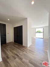 859 S Lucerne Blvd in Los Angeles, CA - Building Photo - Building Photo