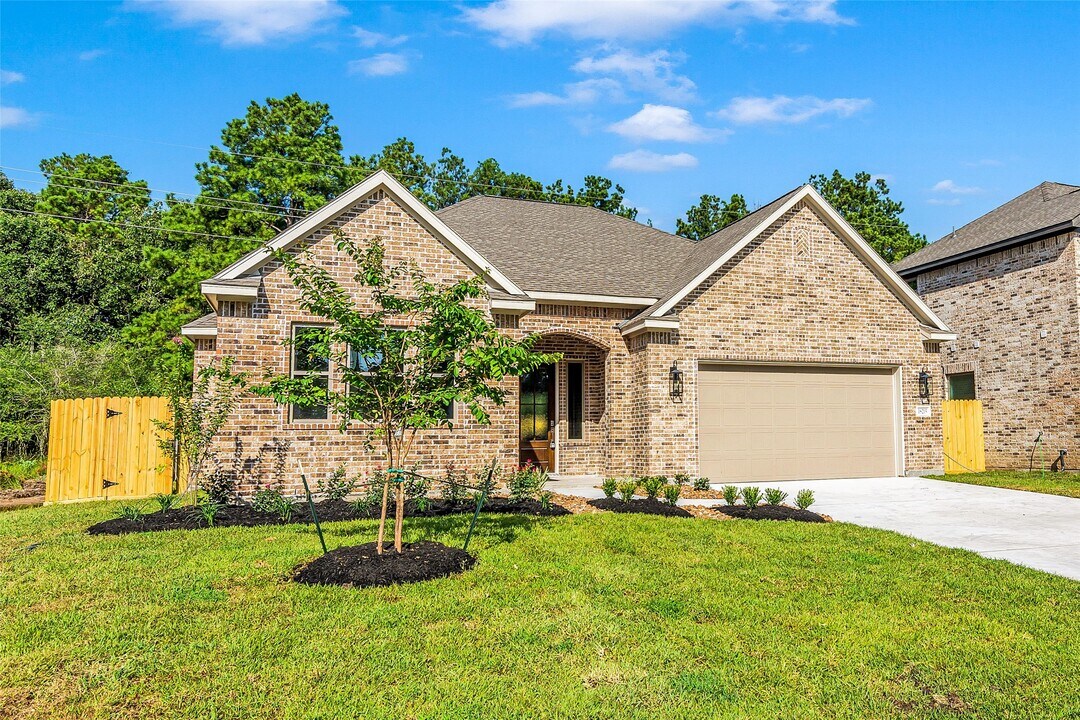18215 Polo Meadow Dr in Humble, TX - Foto de edificio