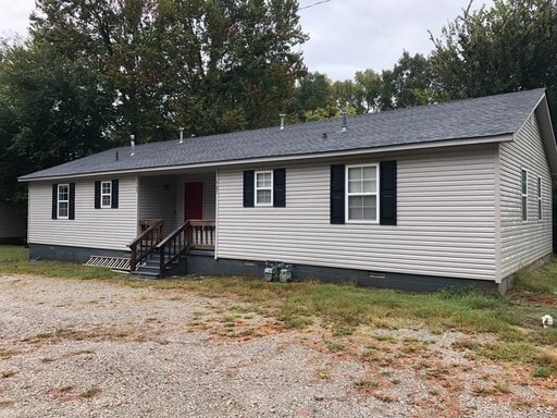 property at 501 N Bradford Ave