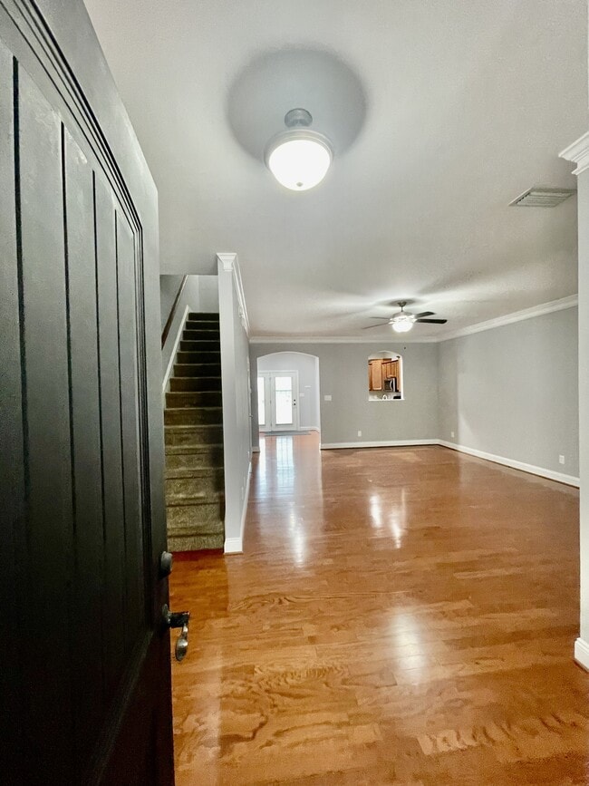 property at 518 Capstone Dr