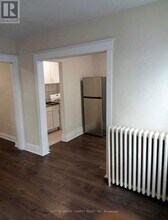 98 Vaughan Rd in Toronto, ON - Building Photo - Building Photo