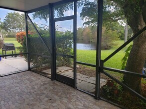 118 Georgian Park Dr in Jupiter, FL - Building Photo - Building Photo