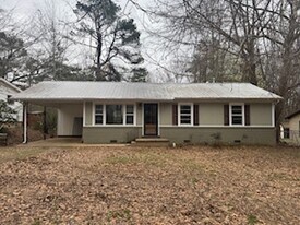 908 Moss Hill Dr in New Albany, MS - Building Photo