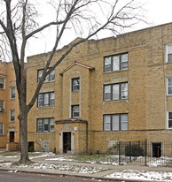 6221 N Washtenaw Ave Apartments