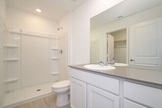 3743 bates Pl in San Antonio, TX - Building Photo - Building Photo