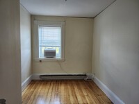 137 Bay State Rd, Unit 4 in Boston, MA - Building Photo - Building Photo