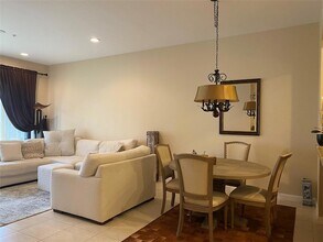 2901 NW 126th Ave, Unit 421 in Sunrise, FL - Building Photo - Building Photo