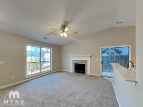 801 Shore Dr in Lithonia, GA - Building Photo - Building Photo