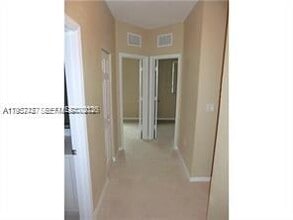 3926 SW 52nd Ave in Pembroke Park, FL - Building Photo - Building Photo