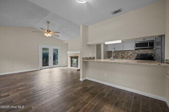 105 Wedgewood Dr in Jacksonville, NC - Building Photo - Building Photo