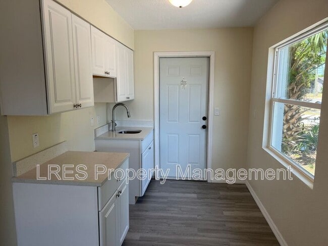 2204 W Pine St in Orlando, FL - Building Photo - Building Photo