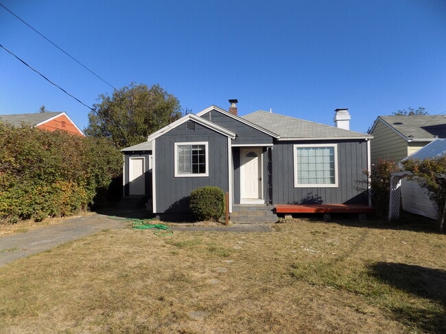 property at 4501 Thompson Ave