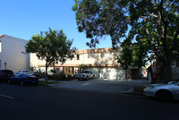 211 North Isabel in Glendale, CA - Foto de edificio - Building Photo