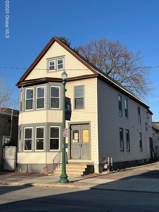 445 5th Ave in Troy, NY - Foto de edificio