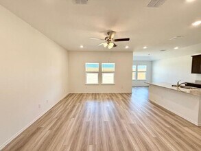 12405 Trogdon Rd in Lorena, TX - Building Photo - Building Photo
