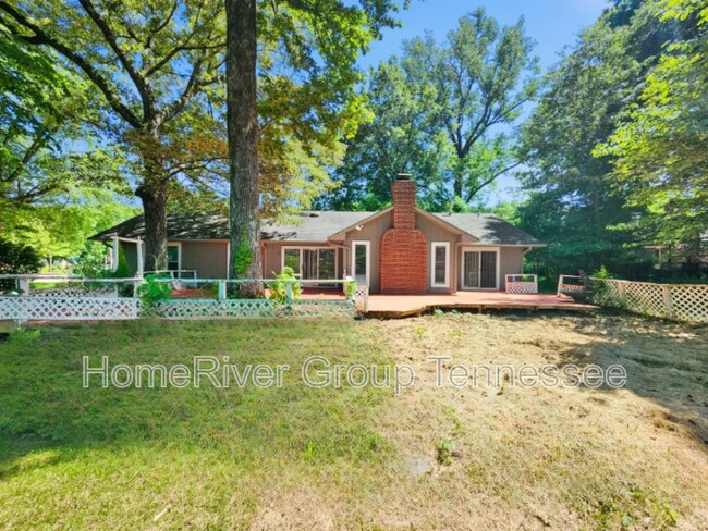 8701 Lathbury Pl N in Memphis, TN - Foto de edificio - Building Photo