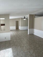 8638 Gibson Oaks Dr in Lakeland, FL - Building Photo - Building Photo