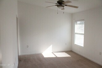 7920 Merrill Rd, Unit 2011 in Jacksonville, FL - Foto de edificio - Building Photo