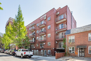 132-36 Pople Ave Apartments