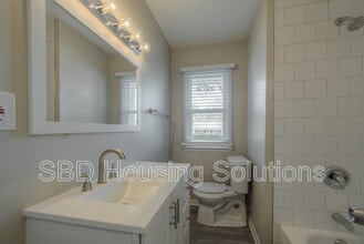3606 N Delaware St in Independence, MO - Building Photo - Building Photo