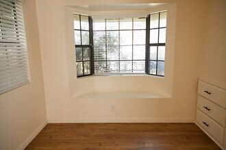 364 Orizaba Ave in Long Beach, CA - Building Photo - Building Photo