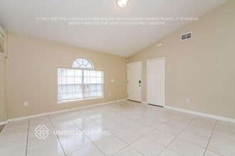 2419 Parsons Pond Cir in Kissimmee, FL - Building Photo - Building Photo