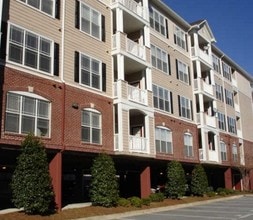 Terraces of Dunwoody in Dunwoody, GA - Building Photo - Building Photo