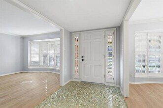 2505 Oak Manor Ct in Arlington, TX - Building Photo - Building Photo