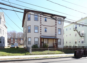 321 Washington St in New Britain, CT - Building Photo - Building Photo